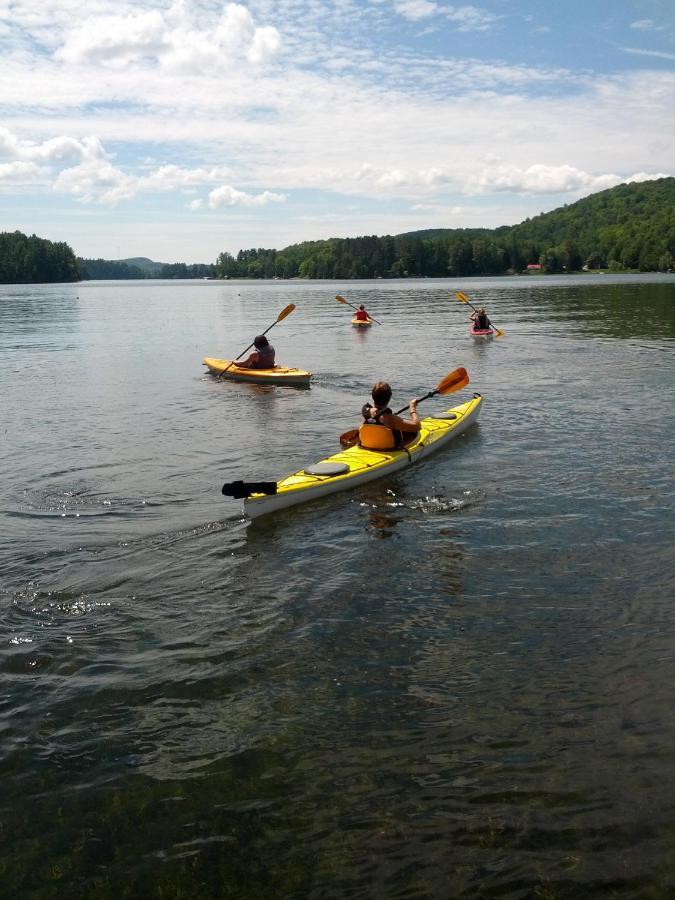 Le Nid Dore Sur Le Lac Val des Monts Экстерьер фото