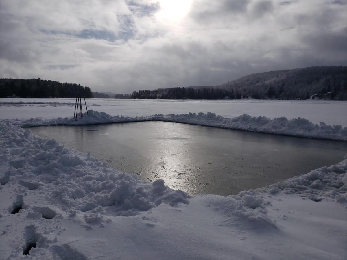 Le Nid Dore Sur Le Lac Val des Monts Экстерьер фото